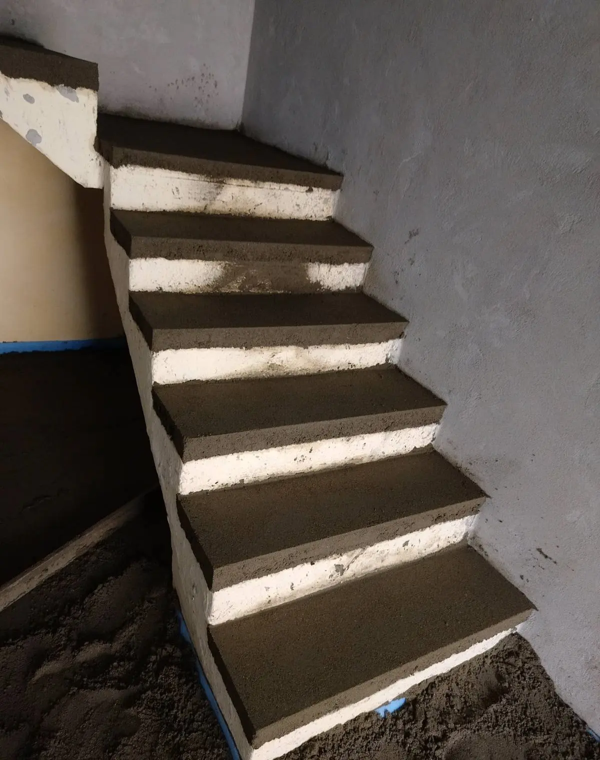 Površina cementne košuljice nakon mašinske ugradnje